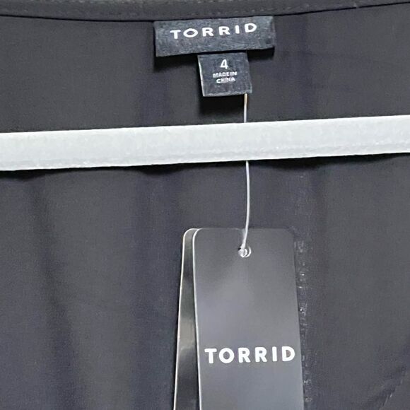 NWT Torrid Georgette Smocked Hi Lo Tunic Black Sz 4X Host Pick - Picture 8 of 8